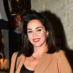 Ce téléfilm appartient à la collection policière de France 3 "Crimes à…."

Exclusif - Lola Dewaere - Soirée du 49ème anniversaire de Sandra Sisley (né le 25 avril) et les 6 ans de "Retrouvite" avec son mari Tomer au restaurant Mamamia à Paris le 12 mai 2022© Pierre Perusseau/Bestimage