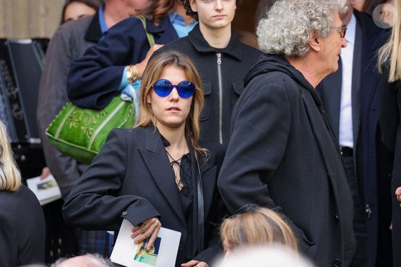 À 27 ans, elle ne souhaite pas suivre les traces de ses célèbres parents

Yasmine Lavoine, Elie Chouraqui - Sorties des obsèques du prince Jean-Stanislas Poniatowski en l'Eglise polonaise à Paris, France, le 29 avril 2024. © Jacovides-Moreau/Bestimage