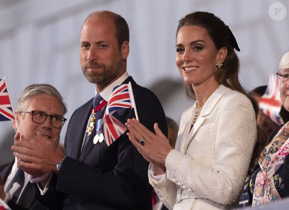 Fort heureusement, il n'a pas été nécessaire de mettre en place cette opération. Kate Middleton est en rémission officielle de son cancer depuis janvier 2025.

Le prince William et Kate Middleton lors d'un concert sur la Horse Guards Parade à Londres, pour clôturer les commémorations du 80e anniversaire du jour de la Victoire en Europe au Royaume-Uni. Londres, Royaume-Uni, le 8 mai 2025. Photo by Stephen Lock/I-Images/ABACAPRESS.COM