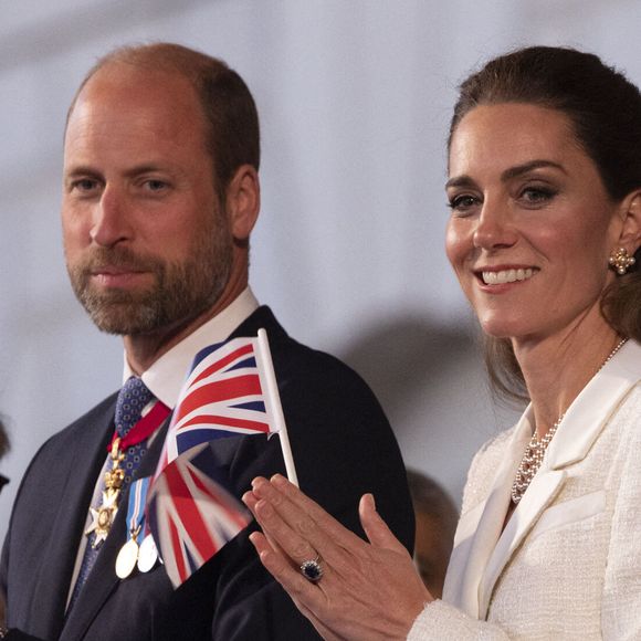 Fort heureusement, il n'a pas été nécessaire de mettre en place cette opération. Kate Middleton est en rémission officielle de son cancer depuis janvier 2025.

Le prince William et Kate Middleton lors d'un concert sur la Horse Guards Parade à Londres, pour clôturer les commémorations du 80e anniversaire du jour de la Victoire en Europe au Royaume-Uni. Londres, Royaume-Uni, le 8 mai 2025. Photo by Stephen Lock/I-Images/ABACAPRESS.COM