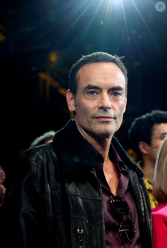Anthony Delon - Pour la séance de clôture de la 16ème édition du Festival Lumière de Lyon, un hommage tout particulier a été rendu à l'acteur Alain Delon en projetant "Plein Soleil" de René Clément. Pour l'occasion Vincent Lindon a prononcé un discours en présence de Anthony Delon, qui, sous le coup de l'émotion, a fondu en larmes pendant l'évocation de son père. C'est la première fois, depuis sa disparition, qu'un hommage était rendu en public à Alain Delon,  au Halle Tony Garnier, à Lyon, France, le 20 octobre 2024. © Dominique Jacovides/Bestimage