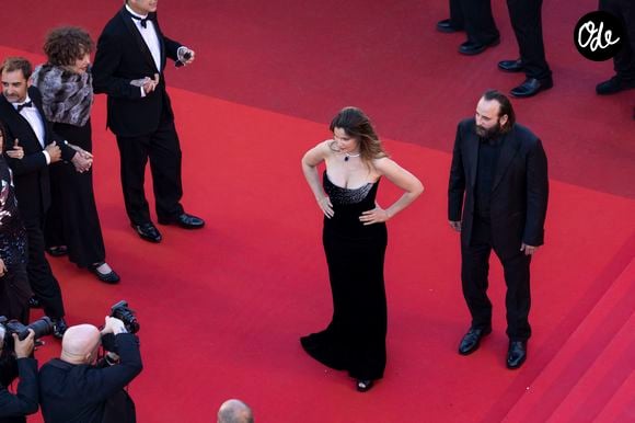 Laetitia Casta, Vincent Macaigne - Montée des marches du film « Karma » lors du 79ème Festival International du Film de Cannes, le 15 mai 2026. © Camilla Canalini / Bestimage