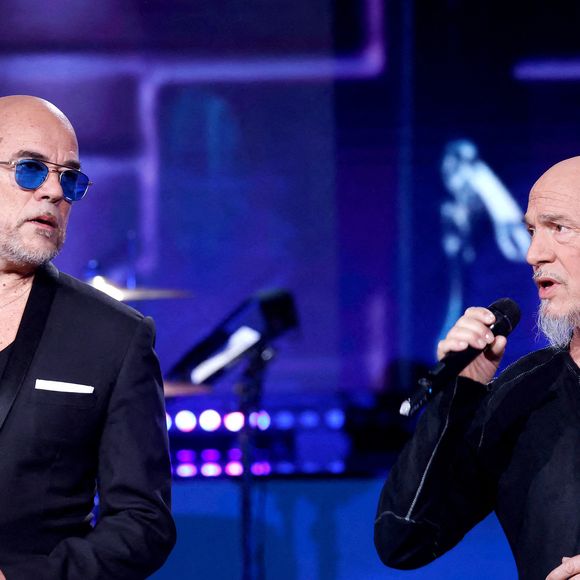 Pascal Obispo, Florent Pagny - Emission spéciale "Unis pour l'Ukraine" à la Maison de la Radio et de la Musique, diffusée en direct sur France 2 et présentée par Nagui et Leïla.Kaddour à Paris le 8 mars 2022 © Cyril Moreau / Jack Tribeca / Bestimage