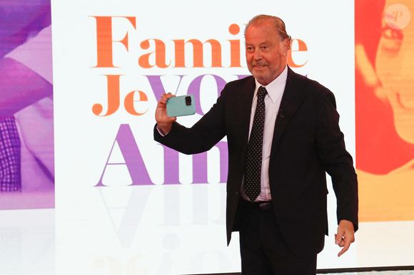 Mchel Leeb lors du backstage de l'enregistrement de l'émission "Famille je vous aime" présentée par M. Drucker et qui sera diffusée le 13 juin 2025 sur France 3, aux Studios rive gauche à Paris, France, le 15 avril 2025. © Clovis-Gaffiot/Bestimage