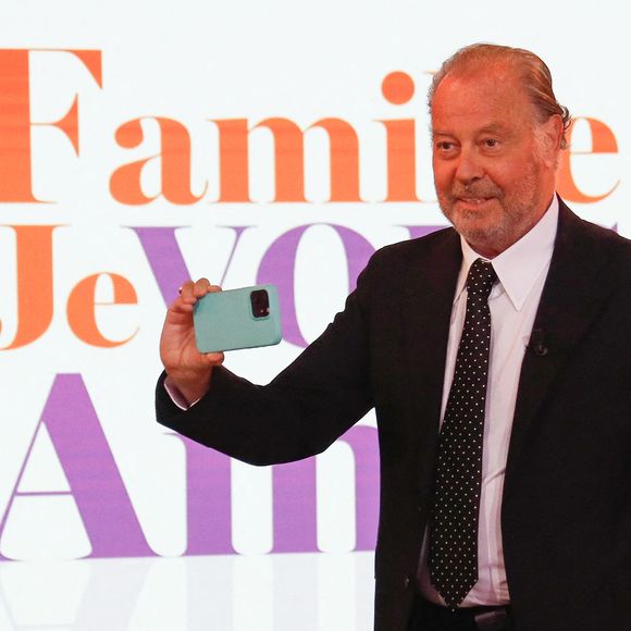 Mchel Leeb lors du backstage de l'enregistrement de l'émission "Famille je vous aime" présentée par M. Drucker et qui sera diffusée le 13 juin 2025 sur France 3, aux Studios rive gauche à Paris, France, le 15 avril 2025. © Clovis-Gaffiot/Bestimage