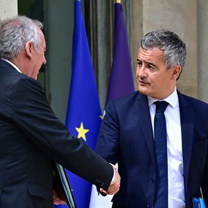 Fort de cette expérience, le garde des Sceaux avait accepté après ce tournage un autre grand entretien. 

François Bayrou, Premier ministre, Gérald Darmanin, Ministre d'État, garde des Sceaux, ministre de la Justice - Sorties du Conseil des ministres au palais de l'Elysée à Paris, le 23 juillet 2025.
© Christian Liewig/Bestimage