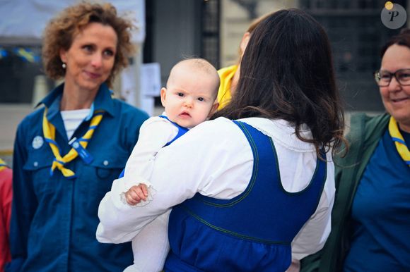 La princesse Sofia "Hellqvist" de Suède et sa fille la princesse Ines lors de l'"Open Castle Day” dans le cadre de la fête nationale de Suède à Stockholm le 6 juin 2025  Dana Press / Bestimage