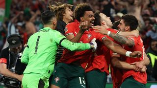 À 28 ans, ce célèbre footballeur portuguais, star de Premier League, a perdu la vie... dix jours après son mariage