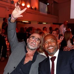 Eric Cantona et Olivier Dacourt lors de la soirée de gala "Heroes for Imagine" qui a permis de récolter dix millions d'euros au profit de la recherche contre les maladies génétiques à Paris le 23 septembre 2024. © Dominique Jacovides / Bestimage