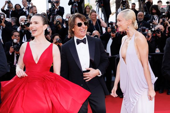 Hayley Atwell, Tom Cruise, Pom Klementieff - Montée des marches du film « Mission Impossible : The Final Reckoning » lors du 78ème Festival International du Film de Cannes, au Palais des Festivals à Cannes. Le 14 mai 2025
© Jacovides-Moreau / Bestimage
