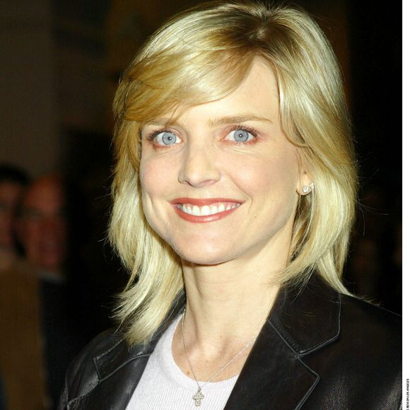 Courtney Thorne-Smith lors d'une cérémonie en faveur du Centre contre le cancer de Revlon Los Angeles, le 11 février 2002. ALAIN ROLLAND / MAXIMA PROD / BESTIMAGE