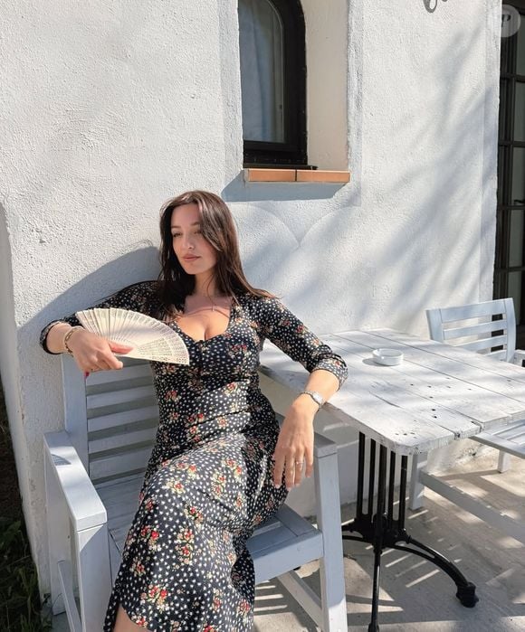 Elle affirme avoir construit son parcours grâce à son travail, malgré un chemin personnel difficile.

Loulou Kitchen a posté sur Instagram des photos de son séjour en Camargue en avril 2026.

Copyright : compte Instagram de Loulou Kitchen