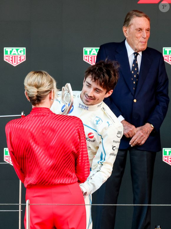 Charles Leclerc, la princesse Charlene de Monaco et Michel Boeri lors du Grand Prix de Formule 1 (F1) de Monaco, le 25 mai 2025. © Claudia Albuquerque/Bestimage