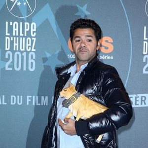 Jamel Debbouze - Photocall de la soirée de clôture du 19ème Festival International du film de Comédie de l'Alpe d'Huez, le 16 janvier 2016.© Dominique Jacovides/Bestimage