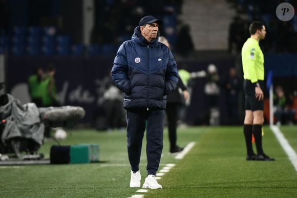 Info - Jean-Louis Gasset est décédé à l'âge de 72 ans - Jean-Louis GASSET, entraineur du Montpellier Herault SC, lors du match de Ligue 1 McDonald's opposant Montpellier Herault SC à l'AS Monaco (2-1) au Stade de la Mosson à Montpellier, France, le 17 janvier 2025. Valentina Claret/PsnewZ/Bestimage