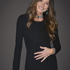 La soupe d’Hippocrate est une recette ancestrale créée par le père de la médecine au Ve siècle avant J.-C. 

Carla Bruni- Diner Women In Motion, Kering au musee de La Castres à Cannes. - Photocall du dîner "Women In Motion, Kering", Place de la Castre lors du 78ème Festival International du Film de Cannes. © Olivier Borde/Bestimage