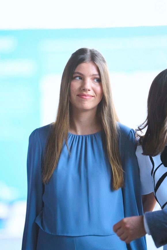 l'infante Sofia  - La famille royale d'Espagne lors de la remise des prix Princesse de Gérone (Princess of Girona Awards) à Lloret del Mar le 10 juillet 2024. July 10, 2024, Lloret De Mar, Catalonia, Spain: Princess Sofia Visits to the 'Talent Forum', Project Presentation Fair at Hotel Melia Lloret de Mar on July 10, 2024 in Lloret de Mar, Spain (Credit Image: © Jack Abuin/ZUMA Press Wire / Bestimage