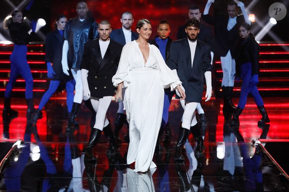 Exclusif - Sheryfa Luna chante son tube "Il avait les mots" - Enregistrement de l'émission "Génération Hit Machine Vol. 2" au Dôme de Paris, les 8 et 9 novembre 2022, diffusée sur W9 le 31 janvier 2023
© Christophe Clovis / Bestimage