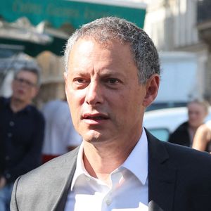 Marc-Olivier Fogiel - Arrivées aux obsèques de Philippe Labro en l'église de Saint-Germain-des-Prés à Paris le 13 juin 2025. © Dominique Jacovides - Christophe Clovis / Bestimage