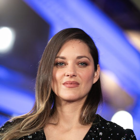 Marion Cotillard (robe Chanel) au photocall de la cérémonie d'ouverture de la 18ème édition du Festival International du Film de Marrakech (FIFM), le 29 novembre 2019.
© Romuald Meigneux/Bestimage