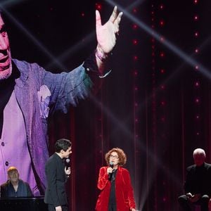 Exclusif - Baptiste Gonthier, Andrea Ferreol pour les surprises de J.PCastaldi, C.Lara et F.X.Demaison lors de l'enregistrement de l'émission "La Boîte à secrets", présentée par F.Bollaert et diffusée le 9 janvier 2026 sur France 3, dans les studios du Lendit à Saint-Denis, France, le 2 décembre 2025. © Cyril Moreau/Bestimage