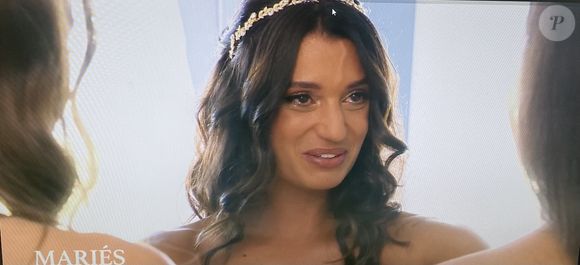 "Ce qui serait compliqué, c'est quelqu'un sans cheveux. Je ne suis pas attirée par les chauves", a avoué la jeune femme avant de rencontrer David, celui qu'elle doit épouser.

Marina sur le point de rencontrer son futur mari David dans "Mariés au premier regard".
