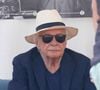 Le programme a réuni plus de 1,1 million de téléspectateurs.
Exclusif - Michel Sardou - Michel Sardou rend hommage à son père en famille lors du premier trophée de pétanque "Fernand Sardou" à Bormes-les-Mimosas © Franz Chavaroche / Bestimage