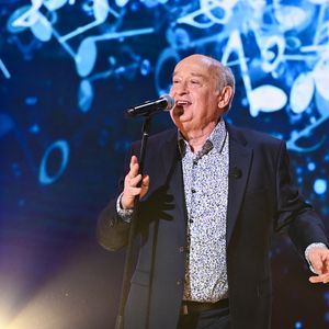 Exclusif - Michel Jonasz - Enregistrement de l'émission "Vivement dimanche" au studio Rive gauche, le 18 mars 2025, présentée par M.Drucker, et diffusée le 23 mars 2025 sur France 3. 
© Guillaume Gaffiot / Bestimage