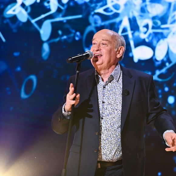 Exclusif - Michel Jonasz - Enregistrement de l'émission "Vivement dimanche" au studio Rive gauche, le 18 mars 2025, présentée par M.Drucker, et diffusée le 23 mars 2025 sur France 3. 
© Guillaume Gaffiot / Bestimage