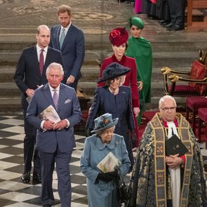 Le prince William, duc de Cambridge, et Catherine (Kate) Middleton, duchesse de Cambridge, Le prince Charles, prince de Galles, et Camilla Parker Bowles, duchesse de Cornouailles, La reine Elisabeth II d’Angleterre, Le prince Harry, duc de Sussex, Meghan Markle, duchesse de Sussex - La famille royale d'Angleterre lors de la cérémonie du Commonwealth en l'abbaye de Westminster à Londres le 9 mars 2020. Mirrorpix / Bestimage