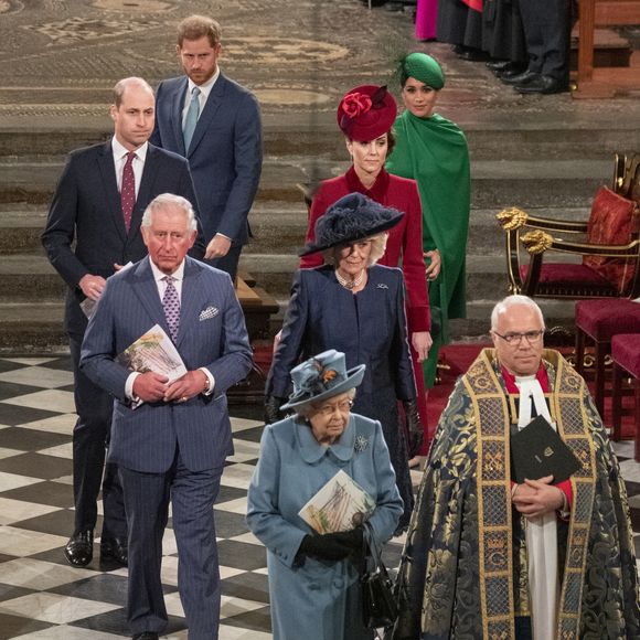 Le prince William, duc de Cambridge, et Catherine (Kate) Middleton, duchesse de Cambridge, Le prince Charles, prince de Galles, et Camilla Parker Bowles, duchesse de Cornouailles, La reine Elisabeth II d’Angleterre, Le prince Harry, duc de Sussex, Meghan Markle, duchesse de Sussex - La famille royale d'Angleterre lors de la cérémonie du Commonwealth en l'abbaye de Westminster à Londres le 9 mars 2020. Mirrorpix / Bestimage