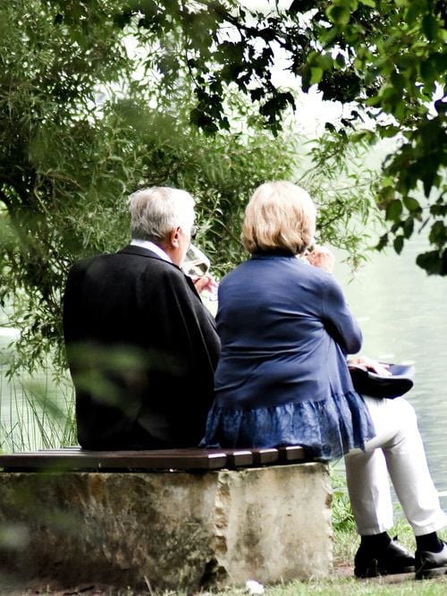La psychologie explique que les retraités les plus heureux ne sont pas ceux qui restent occupés