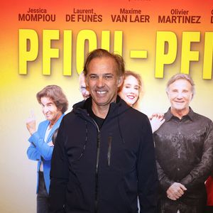 Paul Belmondo - Générale presse de la pièce "Pfiou Pfiou" à la scène Parisienne à Paris le 5 mars 2026. © Cédric Perrin/Bestimage