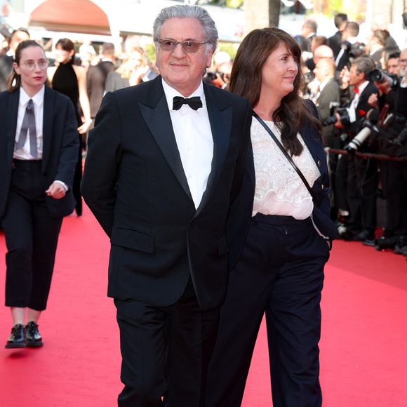 Daniel Auteuil et sa femme Aude Ambroggi - Montée des marches de la cérémonie de clôture du 78ème Festival International du Film de Cannes, au Palais des Festivals à Cannes. Le 24 mai 2025
© Jacovides-Moreau / Bestimage