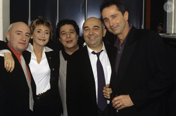 Archives - No Web - En France, à Paris, dans les coulisses de l'émission "Nom de code : Balasko", de gauche à droite, Michel BLANC, Marie-Anne CHAZEL, Christian CLAVIER, Gérard JUGNOT et Thierry LHERMITTE. Le 15 décembre 1997
© Michel Marizy via Bestimage