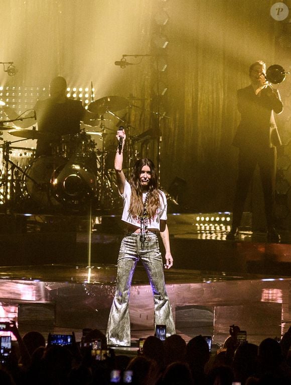 La chanteuse française Jenifer en concert à Bruxelles, Belgique, le 25 mars 2023. Photo par Jean Marc Quinet/Reporters/ABACAPRESS.COM