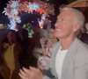 Didier Deschamps s'est retrouvé à genoux dans le jardin de la propriété

Didier Deschamps au mariage de son fils Dylan, 30 août 2025 @Instagram