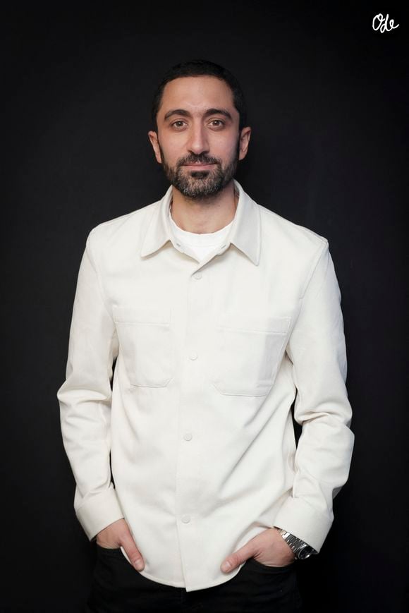 Dr Jimmy Mohamed pose en marge de sa venue à Radio J à Paris, France, le 28 février 2023.

© Jack Tribeca/Bestimage