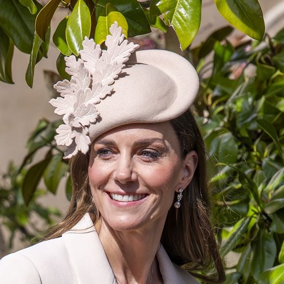 Kate Middleton assiste  à l'office annuel de Pâques à la chapelle Saint-Georges, dans l'enceinte du château de Windsor, le 5 avril 2026.

Photo : Backgrid UK / Bestimage