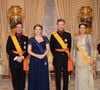 La princesse Alexandre de Luxembourg file le parfait amour avec son mari Nicolas Bagory et ne s'en cache pas !
Le prince Guillaume, la princesse Alexandra, le grand-duc Henri de Luxembourg et la comtesse Stéphanie de Lannoy, grande-duchesse héritière de Luxembourg (enceinte) - Le grand-duc Henri de Luxembourg, la princesse Alexandra, le prince Guillaume et la comtesse Stéphanie de Lannoy, grande-duchesse héritière de Luxembourg (enceinte) , assistent à la réception du Nouvel an au Palais grand-ducal à Luxembourg. @Dana Press / Bestimage