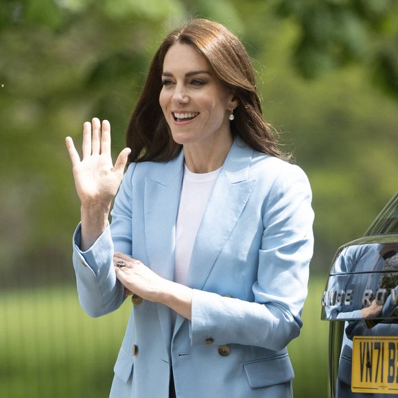 Catherine (Kate) Middleton, princesse de Galles, à la rencontre du public du concert du couronnement près du château de Windsor, le 7 mai 2023. Au lendemain du sacre du roi d'Angleterre et de la reine consort à l'abbaye de Westminster, 20.000 personnes sont venues assister à ce concert-événement avec L.Richie et K.Perry en tête d'affiche. Crédit photo : Dana Press / Bestimage