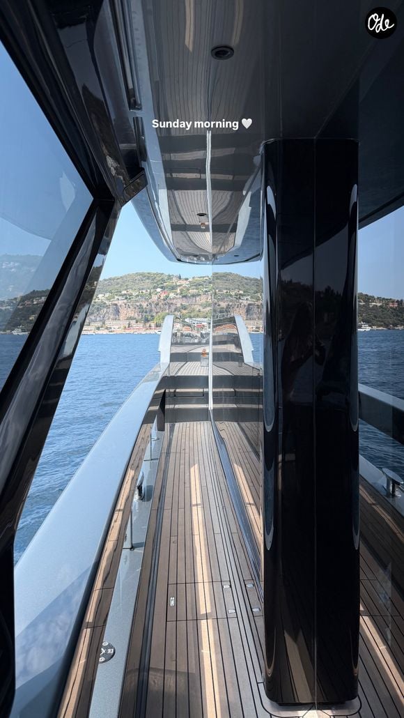 Anniversaire Claude Deschamps sur un yacht en famille ©Instagram - Mathilde Capp