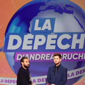 Cyril Hanouna et Andréa Bruche, sur le plateau de TBT9 (Tout beau tout n9uf) présenté par C.Hanouna, et diffusé en direct sur W9, Paris, France, le 27 fevrier 2026. © Jack Tribeca / Bestimage