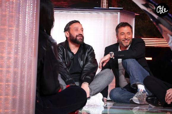 Cyril Hanouna, Bernard Montiel sur le plateau de la dernière émission "TPMP" à Paris le 26 mars 2025. 

© Jack Tribeca / Bestimage