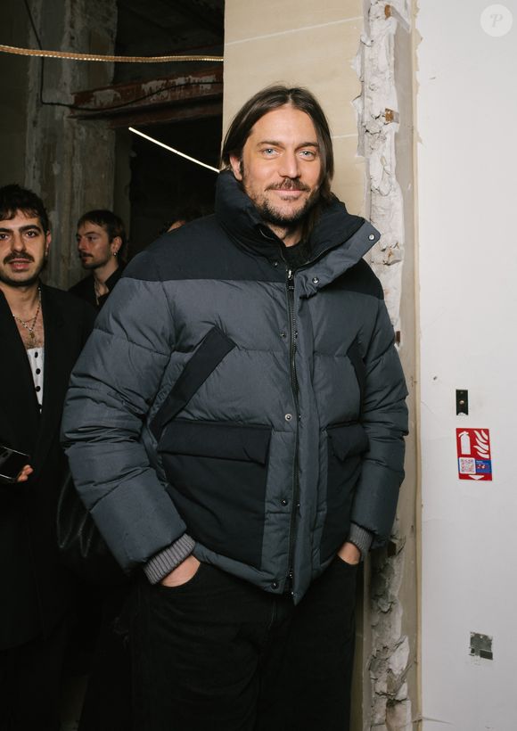 Lucas Bravo lors de la présentation  de Tatras Homme, Mode Masculine prêt-à-porter Automne/Hiver 2025-2026  dans le cadre de la Fashion Week de Paris, France, le 22 Janvier 2025. 
© Denis Guignebourg/BestImage