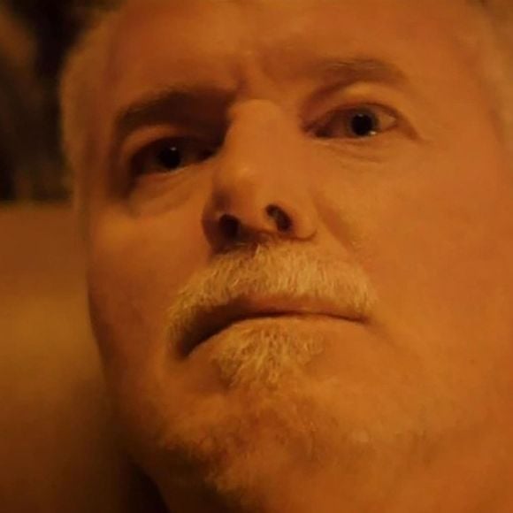 L'acteur a annoncé cette triste nouvelle il y a quelques mois.

Eric Dane joue le rôle d'un pompier héroïque luttant contre la maladie de Charcot dans "Brilliant Minds". Photo par Backgrid UK/ Bestimage