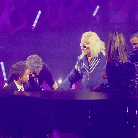 Exclusif - Michel Polnareff fête son anniversaire (79 ans) avec son fils Louka sur la scène de l'Accor Arena (Bercy) à Paris le 3 juillet 2023. POUR INFOS VOIR VENDEUR