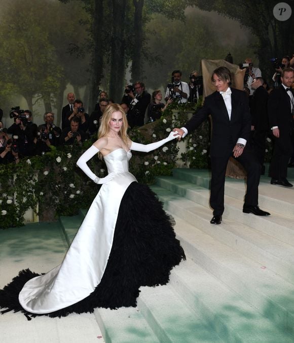 Mariés depuis 2006, l’actrice et le chanteur de country ont choisi une procédure simple et sans conflits, avec un accord financier jugé exemplaire par des experts. 

Nicole Kidman et Keith Urban au Met Gala de New York, le 6 mai 2024. © Photo Image Press via ZUMA Press Wire