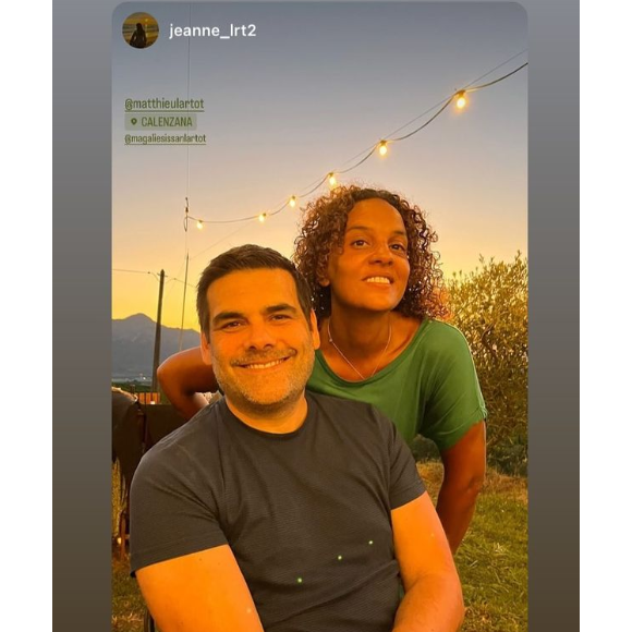 Matthieu Lartot en vacances en famille en Corse. Instagram