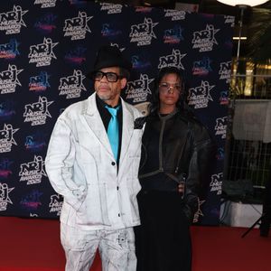 JoeyStarr et sa compagne Pauline Latchoumanin au photocall de la 27ème édition des NRJ Music Awards au palais des Festivals de Cannes, France, le 31 octobre 2025. © Dominique Jacovides/Bestimage
